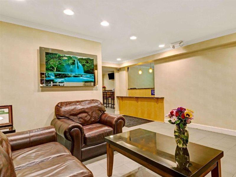 Econo Lodge Bethel - Danbury Εξωτερικό φωτογραφία